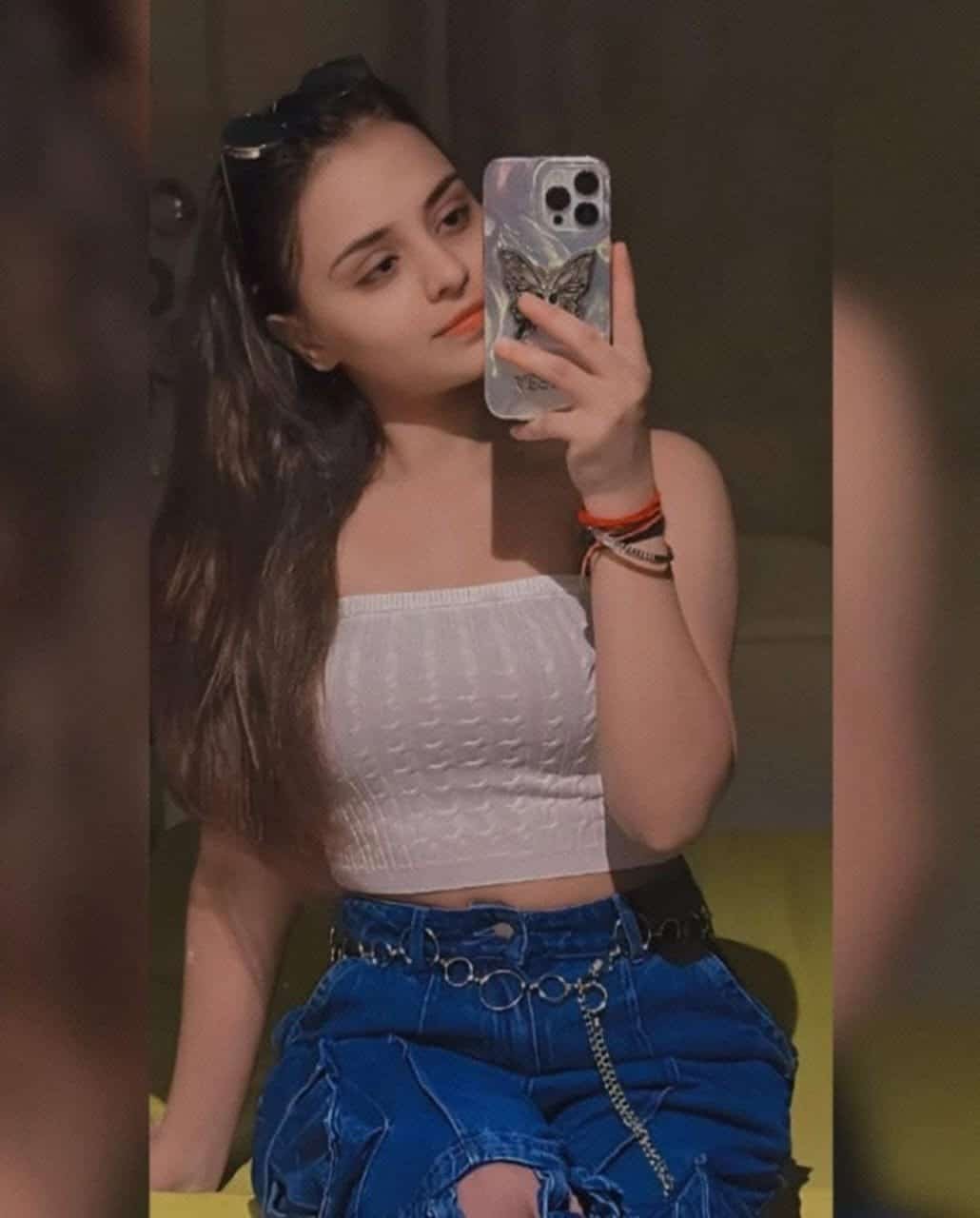 03000298447 Best escort available in Lahore vip staff all hotels delivery and home delivery available video call available full coprative