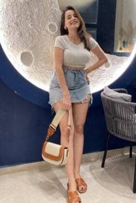 Low Budget Call Girls In Chattarpur, Delhi 7303025131