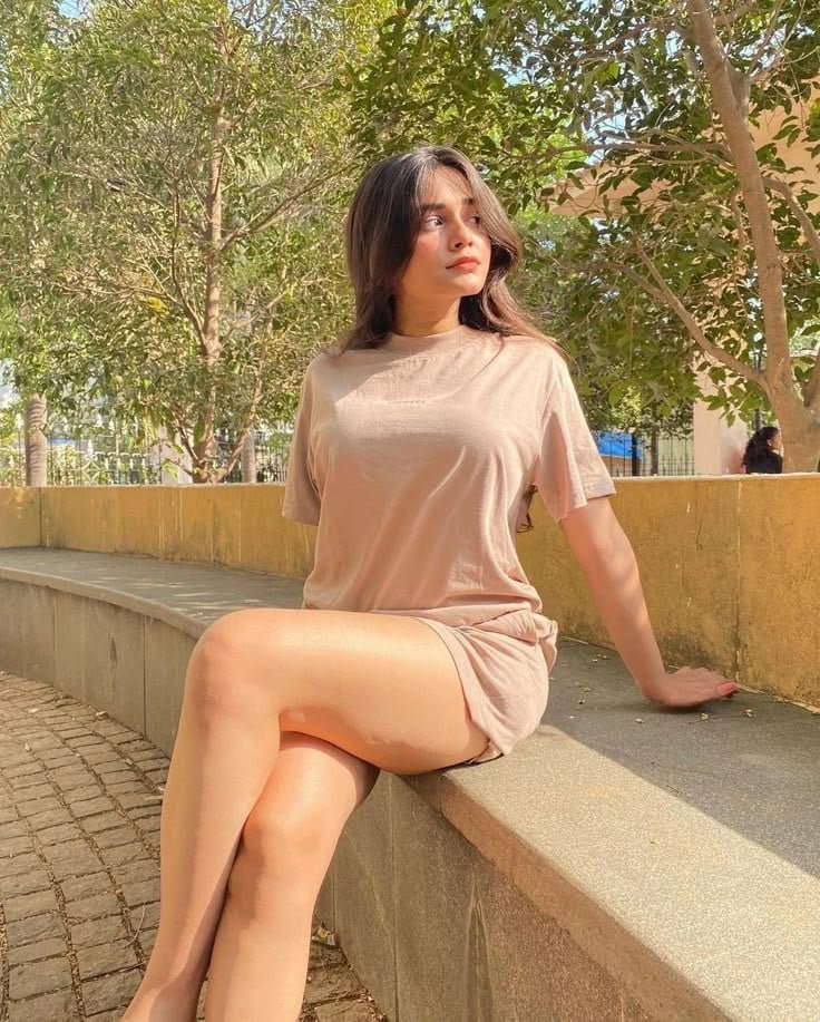 03000298447 vip outstanding models and students girls available full coprative staff all hotels delivery and home delivery available video call available