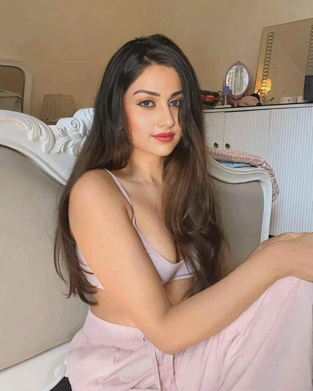 03000298447 best escort available in Peshawar all hotels delivery and home delivery available video call available