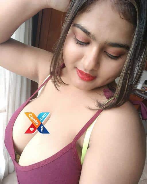 Delhi VIP High profile housewife service